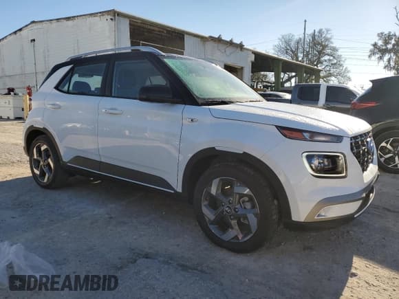 ✅ 2024 Hyundai Venue SEL • VIN: KMHRC8A36RU314954 • Lot: 81377964. Listed on Copart with 51 mi. Free auction sales archive from the USA and detailed vehicle history report at DreamBid. Image 4.