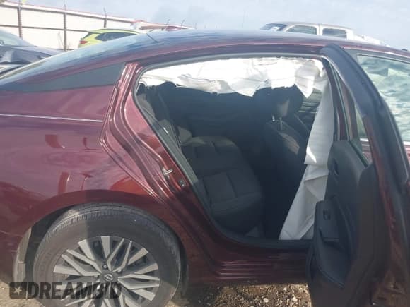 ✅ 2024 Nissan Altima SV • VIN: 1N4BL4DV1RN436097 • Лот: 43393726. Опубликован ранее на IAAI с пробегом 16 149 миль. Бесплатный доступ к архиву аукционных продаж из США и подробный отчёт об истории автомобиля на DreamBid. Изображение 8.