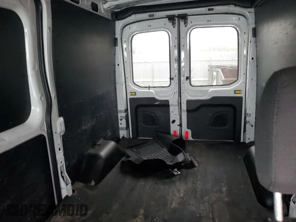 ✅ 2015 Ford Transit Cargo • VIN: 1FTNR1CG2FKB10801 • Lot: 60670485. Listed on Copart with 71,183 mi. Free auction sales archive from the USA and detailed vehicle history report at DreamBid. Image 10.