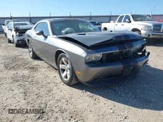 ✅ 2011 Dodge Challenger • VIN: 2B3CJ4DG3BH512974 • Lot: 41431931. Wystawiony na IAAI z przebiegiem 186 845 mil. Bezpłatny archiwum sprzedaży aukcyjnych z USA i szczegółowy raport historii pojazdu na DreamBid. Zdjęcie 1.