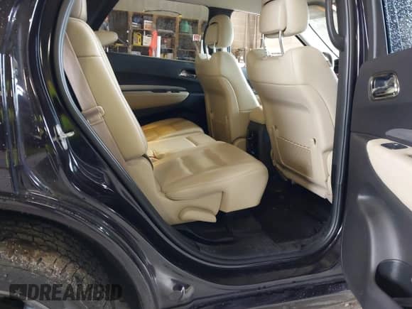 2018 Dodge Durango GT z VIN 1C4RDJDG7JC306945, wystawiony jako IAAI lot #43485623 z przebiegiem 127 977 mil mil oraz . Historia ofert i sprzedaży dostępna na DreamBid. Obrazek 8.