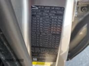 ✅ 2018 Jaguar E-Pace S • VIN: SADFJ2FX3J1Z17117 • Lot: 70108965. Wystawiony na Copart z przebiegiem 80 148 mil. Bezpłatny archiwum sprzedaży aukcyjnych z USA i szczegółowy raport historii pojazdu na DreamBid. Zdjęcie 13.