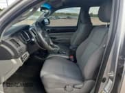 ✅ 2015 Toyota Tacoma • VIN: 3TMLU4EN1FM197604 • Lot: 84990895. Listed on Copart with 192,865 mi. Free auction sales archive from the USA and detailed vehicle history report at DreamBid. Image 7.