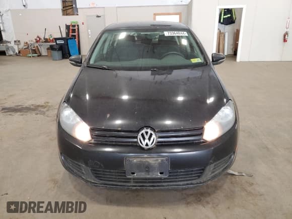 ✅ 2014 Volkswagen Golf • VIN: WVWDB7AJ1EW008933 • Лот: 73364844. Опубликован ранее на Copart с пробегом 263 696 миль. Бесплатный доступ к архиву аукционных продаж из США и подробный отчёт об истории автомобиля на DreamBid. Изображение 5.