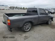 ✅ 1989 Toyota Pickup • VIN: JT4RN81R9K0009299 • Лот: 53438725. Опубликован ранее на Copart с пробегом 176 027 миль. Бесплатный доступ к архиву аукционных продаж из США и подробный отчёт об истории автомобиля на DreamBid. Изображение 3.