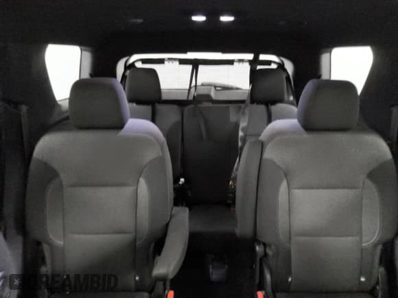 ✅ 2022 Chevrolet Traverse LT Cloth • VIN: 1GNEVMKW6NJ171683 • Lot: 90921995. Listed on Copart with 383,421 mi. Free auction sales archive from the USA and detailed vehicle history report at DreamBid. Image 10.