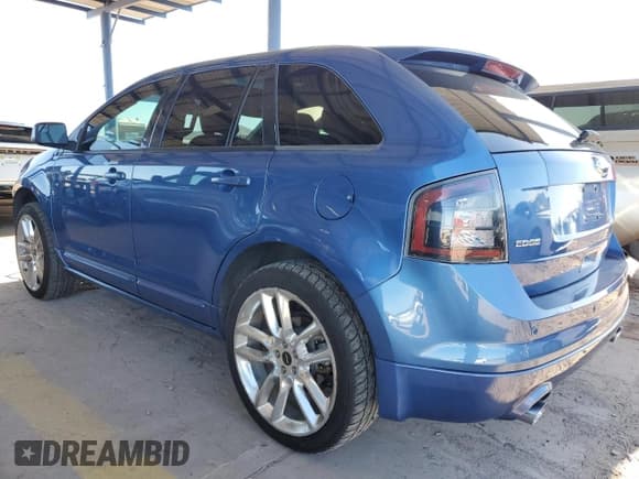 ✅ 2010 Ford Edge Sport • VIN: 2FMDK4ACXABA53294 • Lot: 58164805. Listed on Copart with 101,666 mi. Free auction sales archive from the USA and detailed vehicle history report at DreamBid. Image 2.