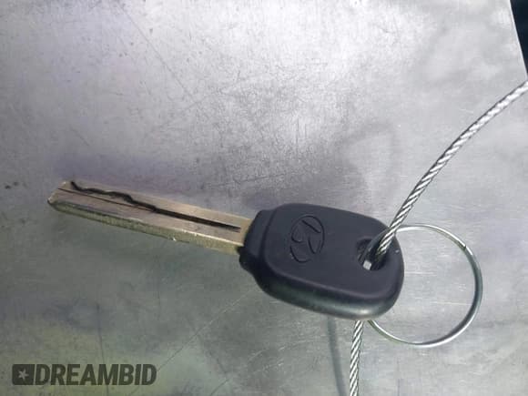 ✅ 2012 Hyundai Sonata GLS • VIN: 5NPEB4AC1CH339356 • Лот: 43509523. Опубликован ранее на IAAI с пробегом 208 636 миль. Бесплатный доступ к архиву аукционных продаж из США и подробный отчёт об истории автомобиля на DreamBid. Изображение 11.