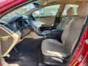 2013 Hyundai Sonata GLS z VIN 5NPEB4AC0DH574817, wystawiony jako Copart lot #85705465 z przebiegiem 246 336 mil mil oraz Czysty tytuł • Clean title. Historia ofert i sprzedaży dostępna na DreamBid. Obrazek 7.