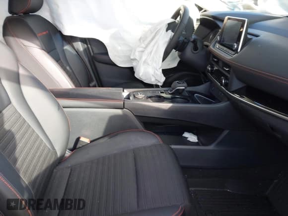 ✅ 2025 Nissan Rogue SV • VIN: 5N1BT3BB3SC788124 • Lot: 41527086. Listed on IAAI with 4,589 mi. Free auction sales archive from the USA and detailed vehicle history report at DreamBid. Image 5.