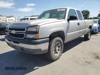 ✅ 2006 Chevrolet Silverado 1500 LT1 • VIN: 2GCEK19V861347691 • Лот: 70698725. Опубликован ранее на Copart с пробегом 335 858 миль. Бесплатный доступ к архиву аукционных продаж из США и подробный отчёт об истории автомобиля на DreamBid. Изображение 1.