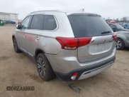 ✅ 2020 Mitsubishi Outlander SE • VIN: JA4AD3A39LZ018929 • Lot: 40950234. Listed on IAAI with 84,308 mi. Free auction sales archive from the USA and detailed vehicle history report at DreamBid. Image 3.
