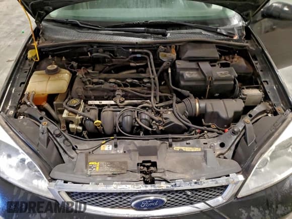 ✅ 2006 Ford Focus S • VIN: 1FAFP34N26W173639 • Lot: 94140055. Wystawiony na Copart z przebiegiem 142 034 mil. Bezpłatny archiwum sprzedaży aukcyjnych z USA i szczegółowy raport historii pojazdu na DreamBid. Zdjęcie 11.