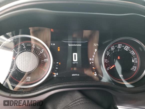 ✅ 2018 Dodge Challenger SXT Plus • VIN: 2C3CDZAG4JH234435 • Lot: 62695573. Wystawiony na Copart z przebiegiem 65 419 mil. Bezpłatny archiwum sprzedaży aukcyjnych z USA i szczegółowy raport historii pojazdu na DreamBid. Zdjęcie 9.