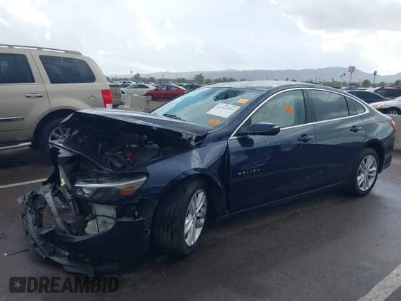 2016 Chevrolet Malibu LT z VIN 1G1ZE5ST3GF283670, wystawiony jako IAAI lot #43322512 z przebiegiem Nie podano mil oraz . Historia ofert i sprzedaży dostępna na DreamBid. Obrazek 17.