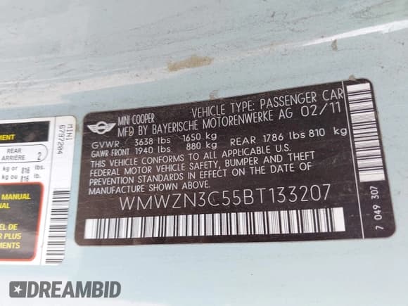✅ 2011 MINI Convertible • VIN: WMWZN3C55BT133207 • Lot: 42930217. Wystawiony na IAAI z przebiegiem 108 215 mil. Bezpłatny archiwum sprzedaży aukcyjnych z USA i szczegółowy raport historii pojazdu na DreamBid. Zdjęcie 9.