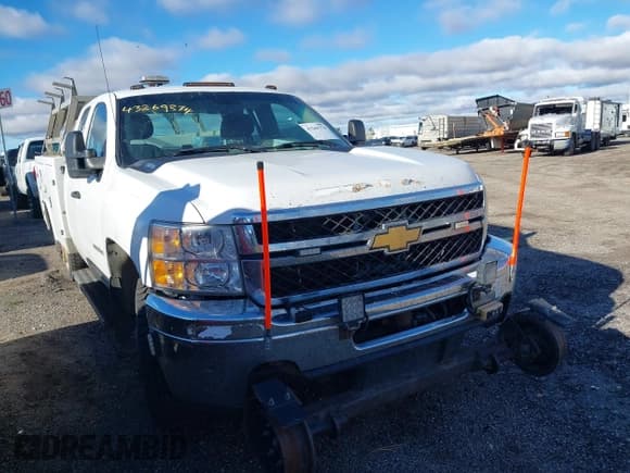 ✅ 2012 Chevrolet Silverado 2500HD • VIN: 1GB2KVCG3CZ337730 • Lot: 43269374. Wystawiony na IAAI z przebiegiem Nie podano. Bezpłatny archiwum sprzedaży aukcyjnych z USA i szczegółowy raport historii pojazdu na DreamBid. Zdjęcie 6.