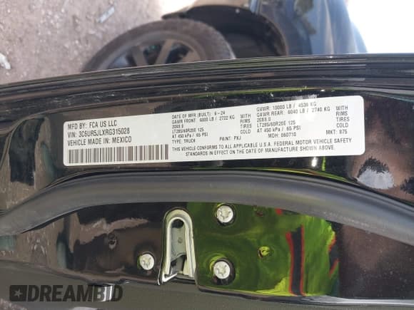 ✅ 2024 Ram 2500 Big Horn • VIN: 3C6UR5JLXRG315028 • Лот: 42050030. Опубликован ранее на IAAI с пробегом 26 956 миль. Бесплатный доступ к архиву аукционных продаж из США и подробный отчёт об истории автомобиля на DreamBid. Изображение 9.