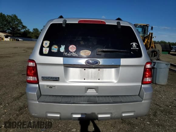 ✅ 2010 Ford Escape Limited • VIN: 1FMCU0E70AKB63952 • Lot: 72011635. Listed on Copart with 156,232 mi. Free auction sales archive from the USA and detailed vehicle history report at DreamBid. Image 6.