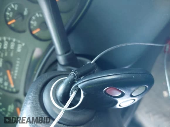 ✅ 2007 Chevrolet Silverado 1500 LT1 • VIN: 2GCEK13Z871162215 • Lot: 43837559. Wystawiony na IAAI z przebiegiem 211 011 mil. Bezpłatny archiwum sprzedaży aukcyjnych z USA i szczegółowy raport historii pojazdu na DreamBid. Zdjęcie 11.