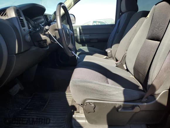 ✅ 2009 Chevrolet Silverado 1500 • VIN: 1GCEC24C79Z131285 • Lot: 92264825. Wystawiony na Copart z przebiegiem 146 596 mil. Bezpłatny archiwum sprzedaży aukcyjnych z USA i szczegółowy raport historii pojazdu na DreamBid. Zdjęcie 7.