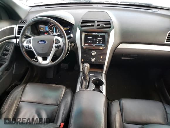 ✅ 2014 Ford Explorer XLT • VIN: 1FM5K8D83EGC02307 • Lot: 89178825. Wystawiony na Copart z przebiegiem 135 594 mil. Bezpłatny archiwum sprzedaży aukcyjnych z USA i szczegółowy raport historii pojazdu na DreamBid. Zdjęcie 8.