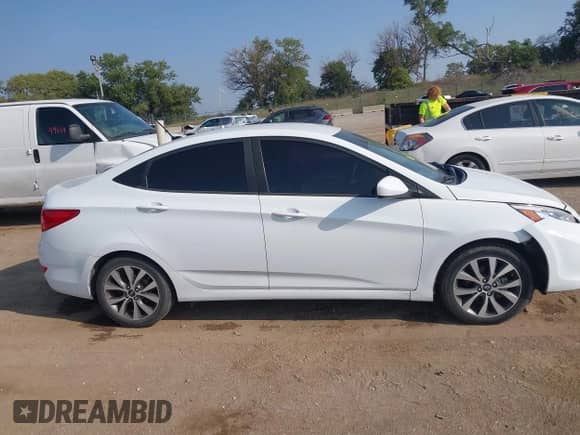 2017 Hyundai Accent SE с VIN KMHCT4AE9HU282743, выставлен на аукционе IAAI как лот 43121095 с пробегом 55 837 миль миль и . История ставок и продаж доступна на DreamBid. Изображение 13.