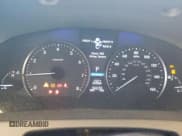 ✅ 2014 Lexus LS 460 L • VIN: JTHGL5EF8E5052422 • Lot: 69878164. Wystawiony na Copart z przebiegiem 163 153 mil. Bezpłatny archiwum sprzedaży aukcyjnych z USA i szczegółowy raport historii pojazdu na DreamBid. Zdjęcie 9.