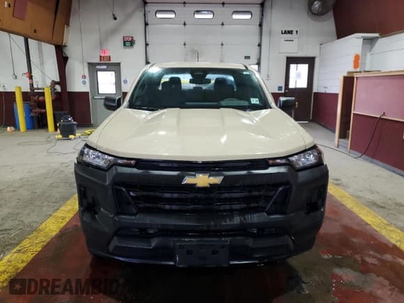✅ 2024 Chevrolet Colorado 2WD Work Truck • VIN: 1GCGSBEC4R1145220 • Лот: 89803575. Опубликован ранее на Copart с пробегом 18 209 миль. Бесплатный доступ к архиву аукционных продаж из США и подробный отчёт об истории автомобиля на DreamBid. Изображение 5.