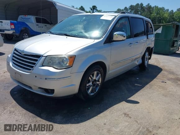 ✅ 2009 Chrysler Town & Country Limited • VIN: 2A8HR64X79R581771 • Lot: 42527339. Listed on IAAI with 148,507 mi. Free auction sales archive from the USA and detailed vehicle history report at DreamBid. Image 2.