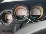 ✅ 2010 Dodge Challenger SE • VIN: 2B3CJ4DV4AH166608 • Lot: 86160144. Wystawiony na Copart z przebiegiem 226 948 mil. Bezpłatny archiwum sprzedaży aukcyjnych z USA i szczegółowy raport historii pojazdu na DreamBid. Zdjęcie 9.