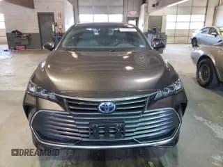 ✅ 2019 Toyota Avalon Limited Hybrid • VIN: 4T1B21FB0KU006888 • Лот: 51919623. Опубликован ранее на Copart с пробегом 52 620 миль. Бесплатный доступ к архиву аукционных продаж из США и подробный отчёт об истории автомобиля на DreamBid. Изображение 5.