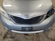 ✅ 2014 Toyota Sienna LE • VIN: 5TDKK3DC5ES476371 • Lot: 94230505. Listed on Copart with 217,306 mi. Free auction sales archive from the USA and detailed vehicle history report at DreamBid. Image 12.