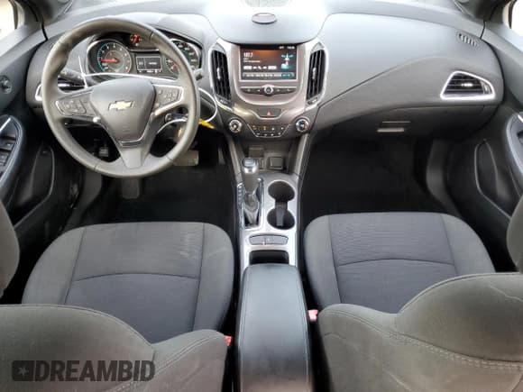 ✅ 2017 Chevrolet Cruze LT • VIN: 1G1BE5SM1H7146782 • Lot: 65485514. Listed on Copart with 41,889 mi. Free auction sales archive from the USA and detailed vehicle history report at DreamBid. Image 8.