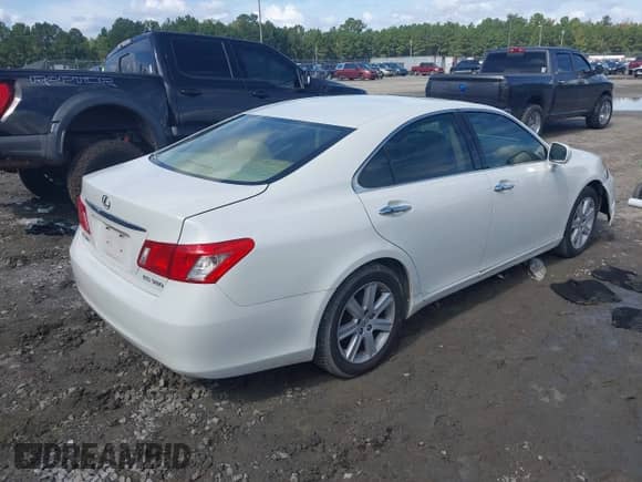 2007 Lexus ES 330 with VIN JTHBJ46G572153598, listed as a IAAI auction lot 43399810 with Not provided miles and . Bid and sale history available at DreamBid. Image 4.