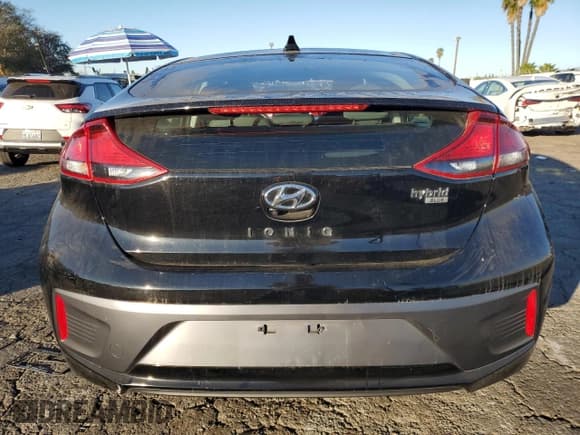 ✅ 2020 Hyundai Ioniq Blue • VIN: KMHC65LC5LU231533 • Lot: 83483494. Wystawiony na Copart z przebiegiem 94 835 mil. Bezpłatny archiwum sprzedaży aukcyjnych z USA i szczegółowy raport historii pojazdu na DreamBid. Zdjęcie 6.