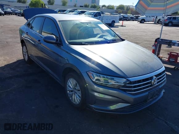 ✅ 2020 Volkswagen Jetta S • VIN: 3VWN57BU7LM008255 • Lot: 43458070. Wystawiony na IAAI z przebiegiem 87 007 mil. Bezpłatny archiwum sprzedaży aukcyjnych z USA i szczegółowy raport historii pojazdu na DreamBid. Zdjęcie 1.