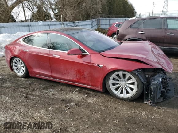 ✅ 2019 Tesla Model S 75D • VIN: 5YJSA1E21KF342633 • Lot: 48808215. Wystawiony na Copart z przebiegiem 79 615 mil. Bezpłatny archiwum sprzedaży aukcyjnych z USA i szczegółowy raport historii pojazdu na DreamBid. Zdjęcie 4.