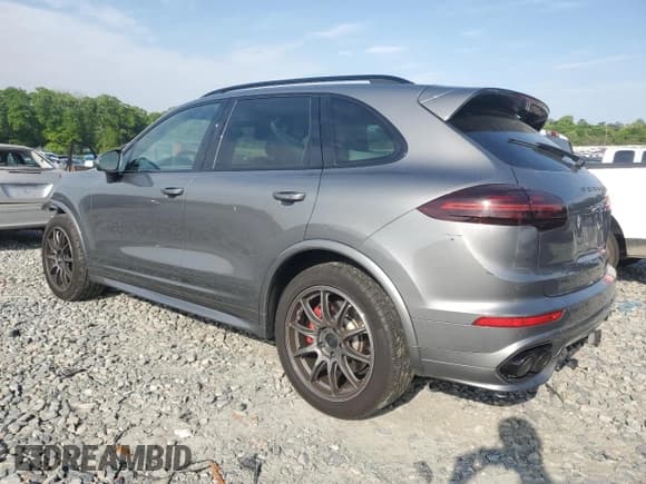 ✅ 2017 Porsche Cayenne GTS • VIN: WP1AD2A22HLA83654 • Lot: 52196695. Wystawiony na Copart z przebiegiem 119 327 mil. Bezpłatny archiwum sprzedaży aukcyjnych z USA i szczegółowy raport historii pojazdu na DreamBid. Zdjęcie 2.