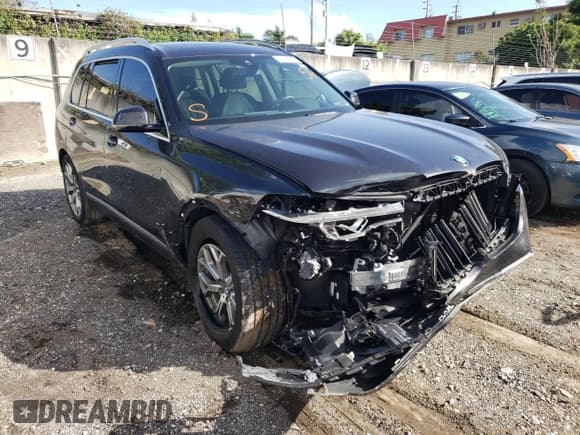 ✅ 2019 BMW X7 xDrive40i • VIN: 5UXCW2C51KL088622 • Lot: 67196892. Listed on Copart with 38,375 mi. Free auction sales archive from the USA and detailed vehicle history report at DreamBid. Image 1.