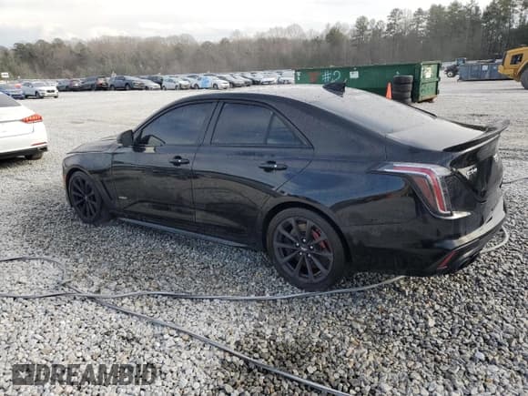 ✅ 2023 Cadillac CT4-V Blackwing • VIN: 1G6DL5RP4P0410979 • Лот: 47238255. Опубликован ранее на Copart с пробегом 9 447 миль. Бесплатный доступ к архиву аукционных продаж из США и подробный отчёт об истории автомобиля на DreamBid. Изображение 2.