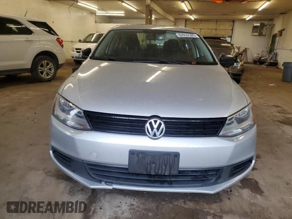 ✅ 2012 Volkswagen Jetta S • VIN: 3VW2K7AJ3CM382705 • Lot: 62032305. Listed on Copart with 145,527 mi. Free auction sales archive from the USA and detailed vehicle history report at DreamBid. Image 5.