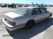 ✅ 1997 Cadillac Seville SLS • VIN: 1G6KS52Y7VU809288 • Lot: 29851802. Wystawiony na IAAI z przebiegiem 93 879 mil. Bezpłatny archiwum sprzedaży aukcyjnych z USA i szczegółowy raport historii pojazdu na DreamBid. Zdjęcie 4.