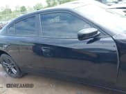 ✅ 2019 Dodge Charger SXT • VIN: 2C3CDXJG7KH710585 • Lot: 42403270. Wystawiony na IAAI z przebiegiem 115 869 mil. Bezpłatny archiwum sprzedaży aukcyjnych z USA i szczegółowy raport historii pojazdu na DreamBid. Zdjęcie 13.