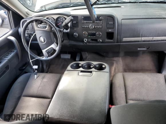 ✅ 2013 Chevrolet Silverado 1500 LT • VIN: 1GCRKSE75DZ213384 • Lot: 71725835. Listed on Copart with 142,857 mi. Free auction sales archive from the USA and detailed vehicle history report at DreamBid. Image 8.