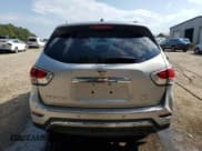 ✅ 2016 Nissan Pathfinder SV • VIN: 5N1AR2MM7GC629133 • Lot: 81055175. Listed on Copart with 173,714 mi. Free auction sales archive from the USA and detailed vehicle history report at DreamBid. Image 6.