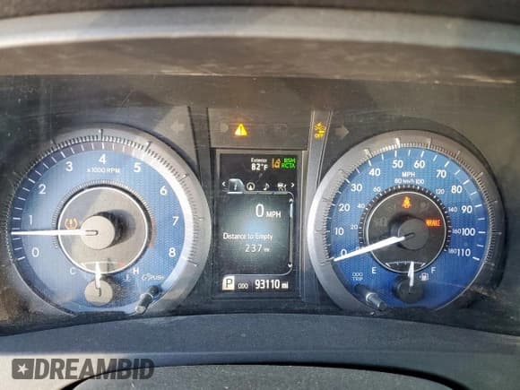 ✅ 2018 Toyota Sienna XLE • VIN: 5TDYZ3DCXJS945082 • Лот: 91402795. Опубликован ранее на Copart с пробегом 93 110 миль. Бесплатный доступ к архиву аукционных продаж из США и подробный отчёт об истории автомобиля на DreamBid. Изображение 9.