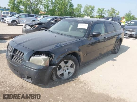 2005 Dodge Magnum SE с VIN 2D4FV48V95H593141, выставлен на аукционе IAAI как лот 42418697 с пробегом 226 131 миль миль и . История ставок и продаж доступна на DreamBid. Изображение 2.