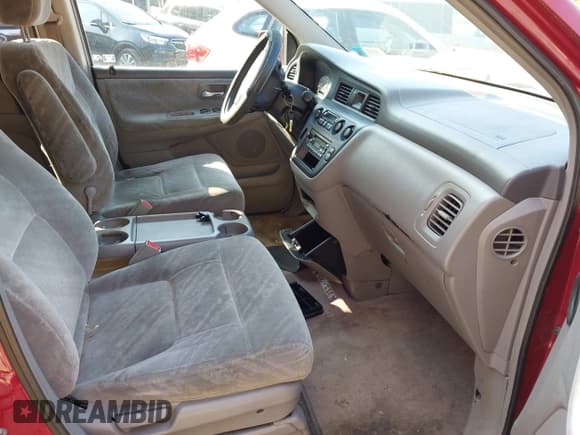 ✅ 2002 Honda Odyssey EX • VIN: 2HKRL18602H561267 • Lot: 42835580. Listed on IAAI with 190,400 mi. Free auction sales archive from the USA and detailed vehicle history report at DreamBid. Image 5.