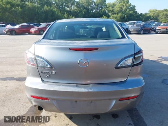 ✅ 2012 Mazda 3 i Touring • VIN: JM1BL1VF7C1516003 • Lot: 43039621. Listed on IAAI with 178,524 mi. Free auction sales archive from the USA and detailed vehicle history report at DreamBid. Image 16.